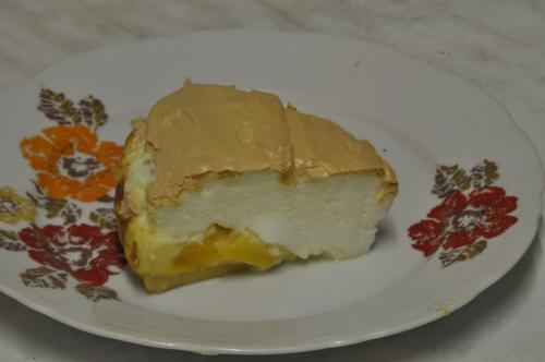 Jak uvařit nadýchaný dort s tvarohovou náplní? Snadné recept, připravený za 30 - 45 minut